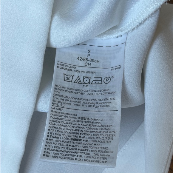 Banana Republic Elegant White Blouse - Picture 4 of 5